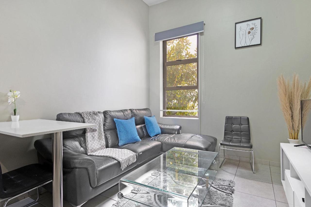 Urban Oasis Apartments At The Bolton โจฮันเนสเบิร์ก ภายนอก รูปภาพ