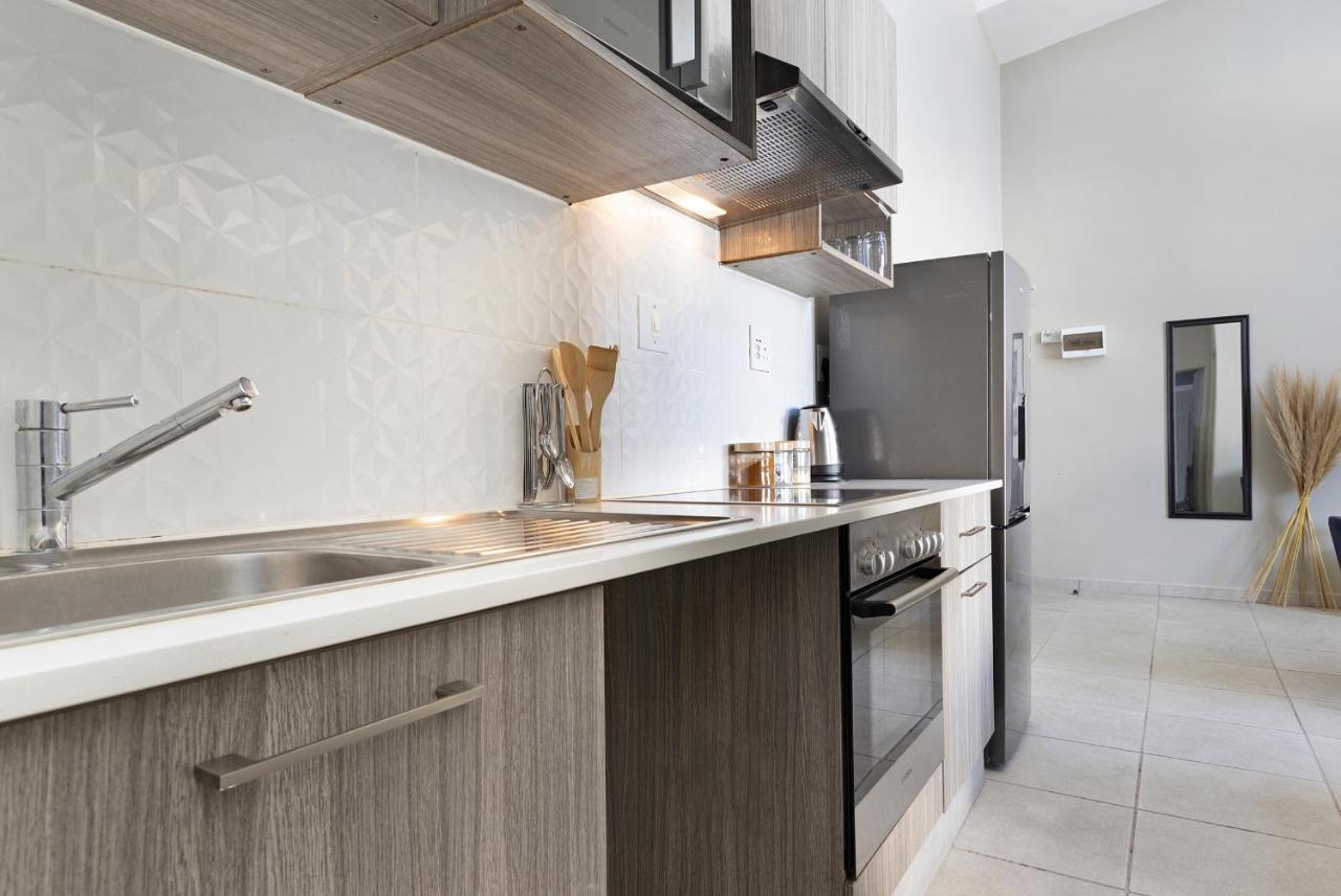 Urban Oasis Apartments At The Bolton โจฮันเนสเบิร์ก ภายนอก รูปภาพ